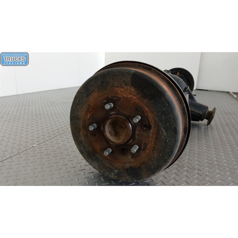 NISSAN ASSALE POSTERIORE NISSAN Vanette usato