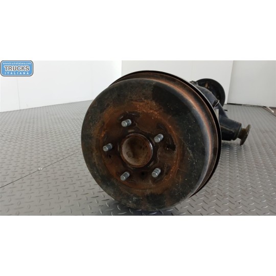 ASSALE POSTERIORE NISSAN Vanette usato