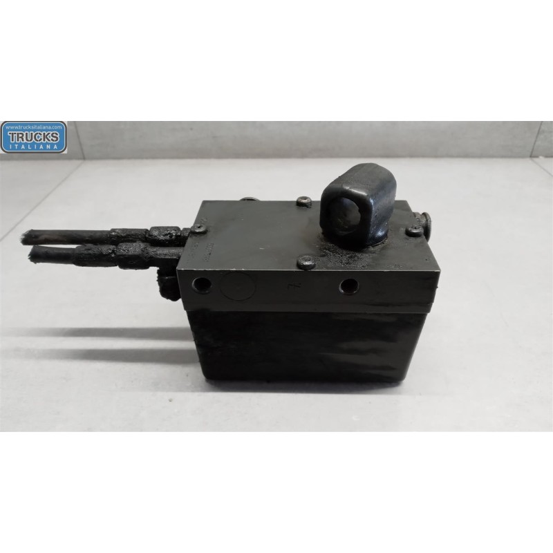 IVECO CAB LIFT PUMP  IVECO EUROCARGO 2005>2008 used