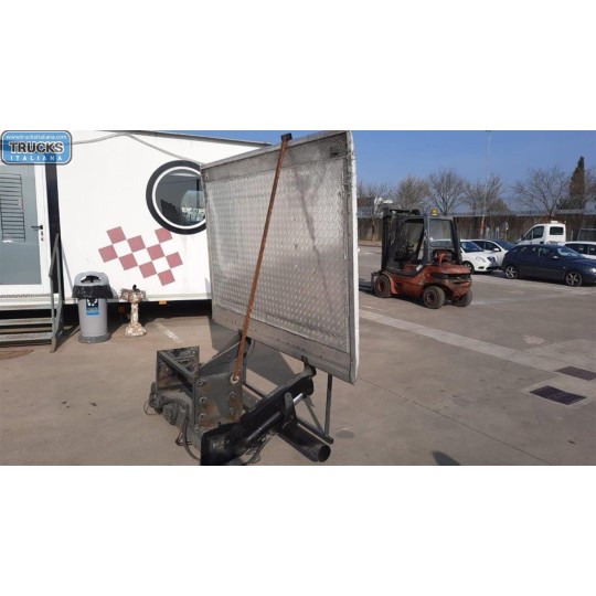 TAIL LIFT IVECO EUROCARGO 2005>2008 used