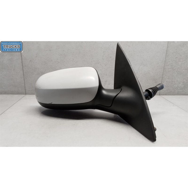 OPEL RETROVISORE DESTRO OPEL Corsa C 2000>2003 usato