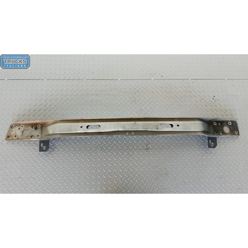 RENAULT van TRAVERSA ANTERIORE PARAURTO RENAULT van Master 1998>2003 usato