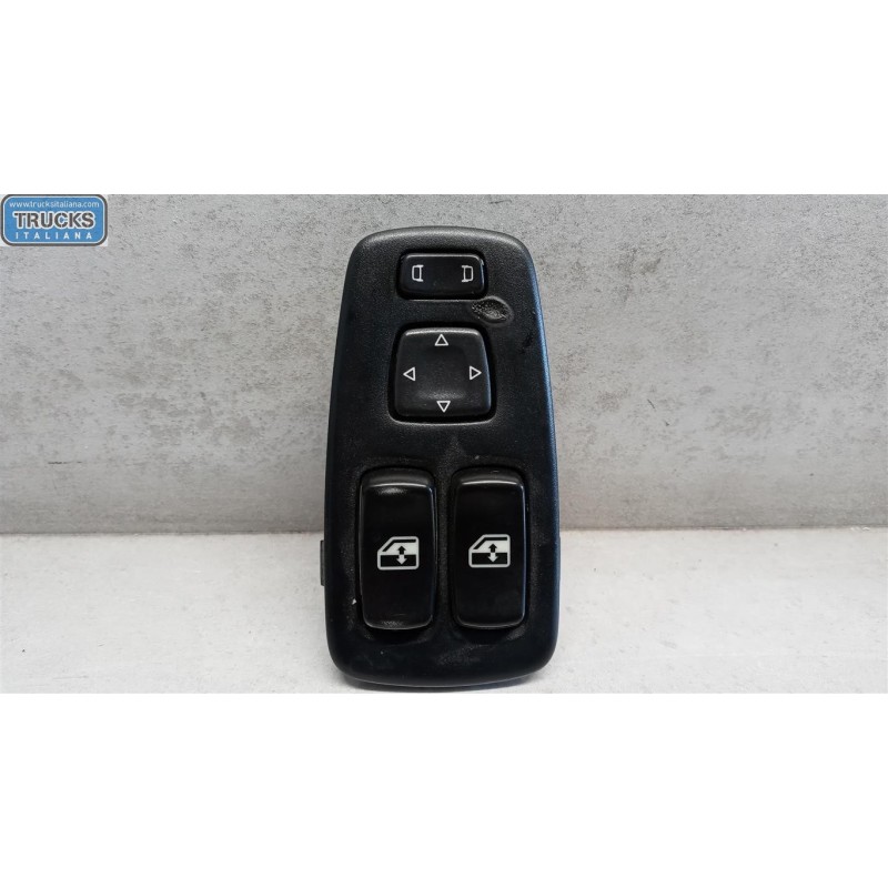 SCANIA INTERRUTTORI E PULSANTI ALZAVETRI SCANIA Serie R 2005> usato