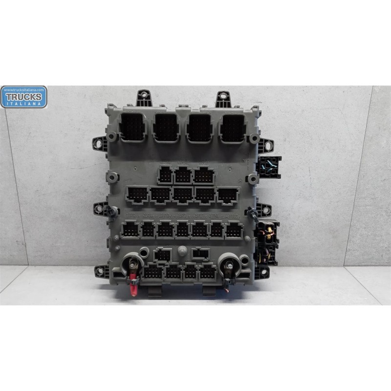 RENAULT truck FUSE BOX RENAULT truck Magnum 2001>2010 used