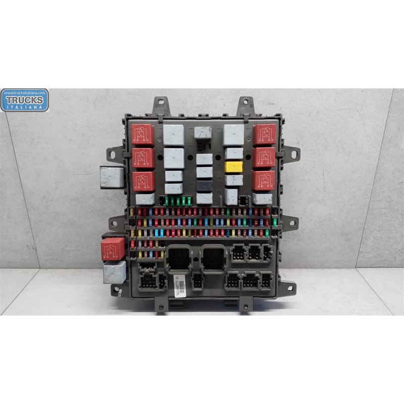 RENAULT truck FUSE BOX RENAULT truck Magnum 2001>2010 used