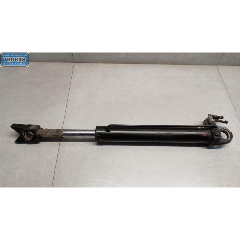 RENAULT truck PISTONE ALZA CABINA RENAULT truck Magnum 2001>2010 usato