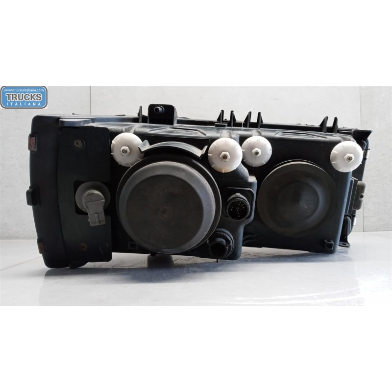 DAF FARO ANTERIORE SINISTRO DAF XF105 usato