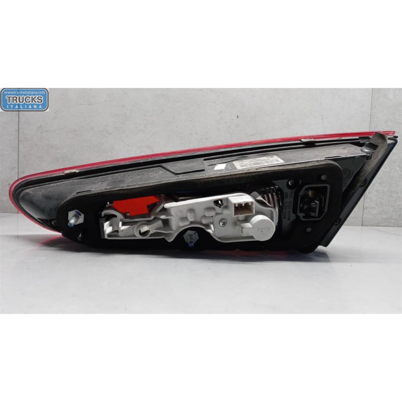 ALFA ROMEO FARO POST INTERNO LED SINISTRO ALFA ROMEO Giulietta 2010>2016 usato