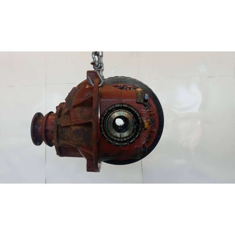 IVECO GRUPPO DIFFERENZIALE POSTERIORE IVECO 145-17 usato