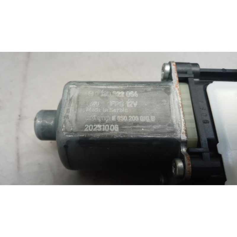 VOLKSWAGEN FRONT RIGHT POWERED WINDOWS  VOLKSWAGEN Polo 2021> used