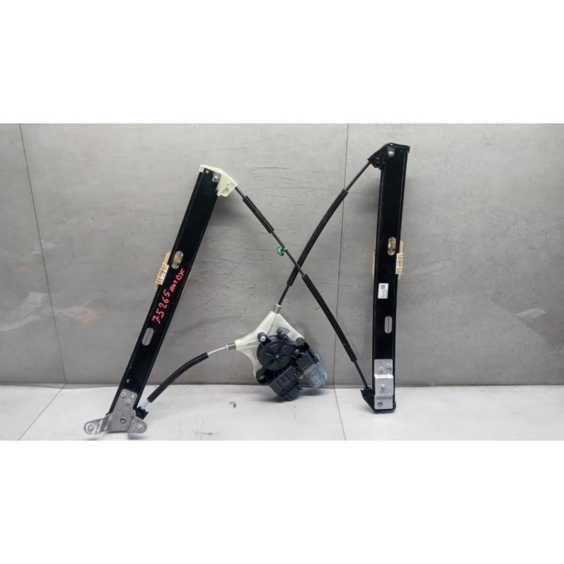 VOLKSWAGEN FRONT RIGHT POWERED WINDOWS  VOLKSWAGEN Polo 2021> used