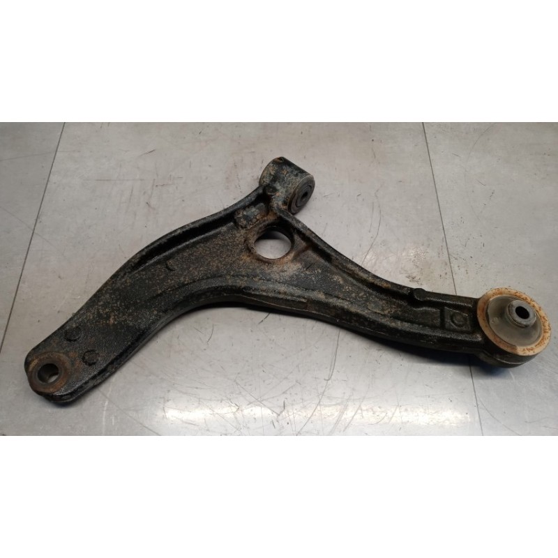 RENAULT van CONTROL ARM FRONT LOWER LEFT  RENAULT van Master 2014>2019 used