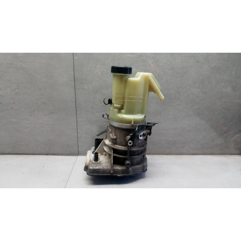RENAULT van STEERING PUMP RENAULT van Master 2014>2019 used