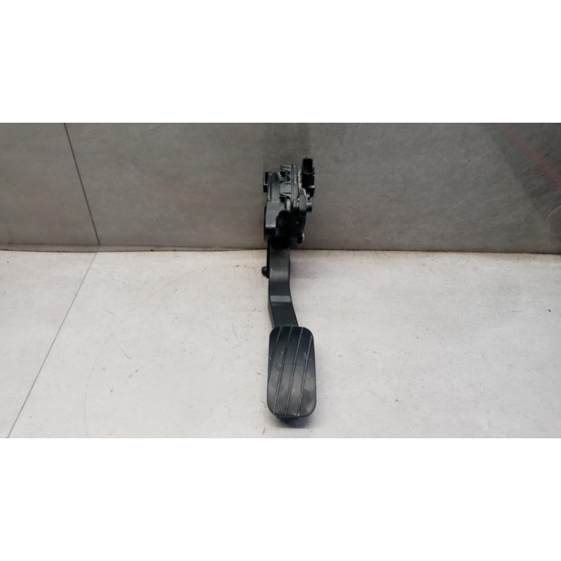 RENAULT van ELETRONIC THROTTLE PEDAL  RENAULT van Master 2014>2019 used