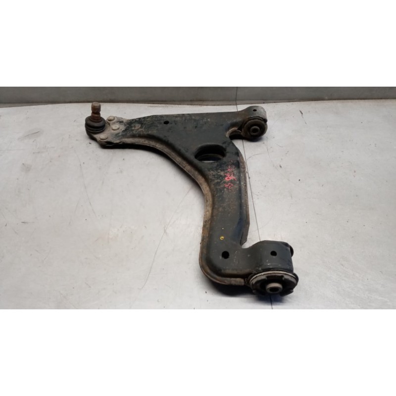 OPEL CONTROL ARM FRONT LOWER LEFT  OPEL Meriva B 2010>2014 used