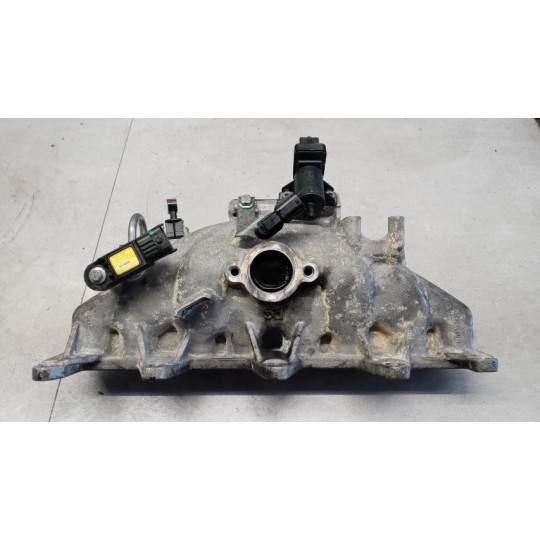 COLLETTORE RENAULT van Master 2014>2019 usato