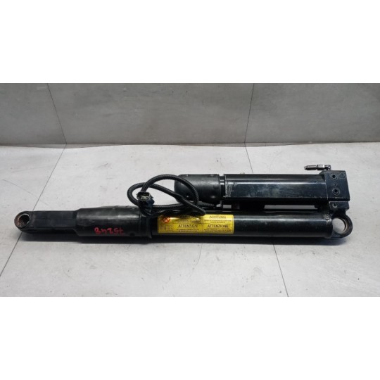 PISTONE ALZA CABINA IVECO Stralis 2007>2013 usato