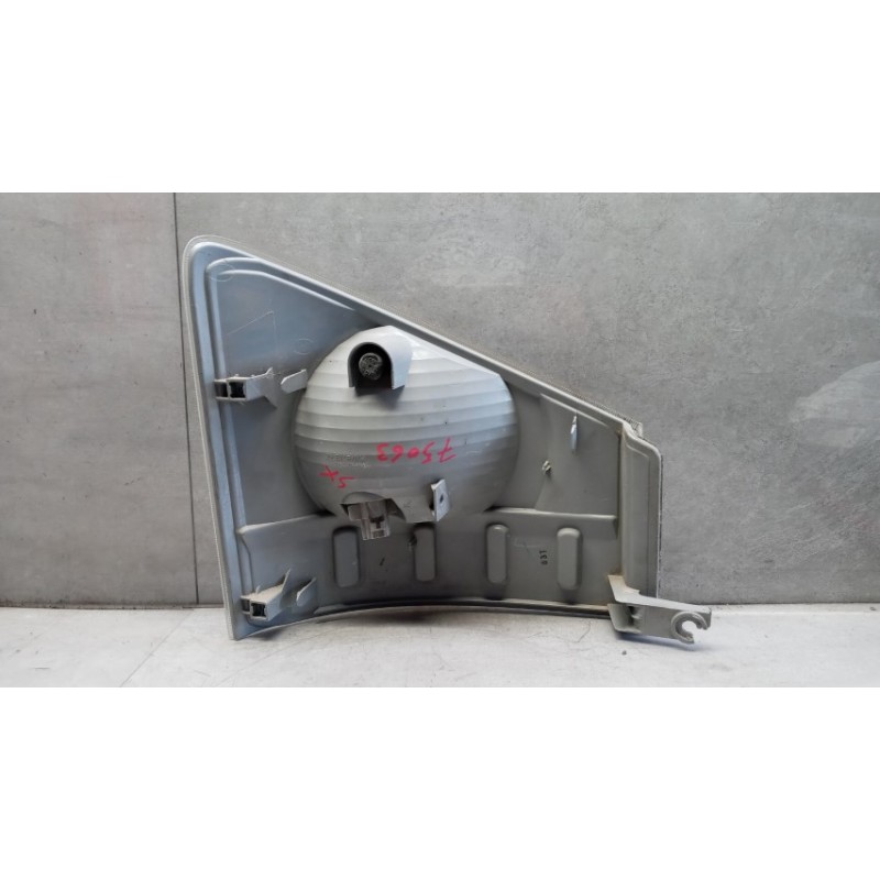 ISUZU LEFT FRONT INDICATORS ISUZU NPR used