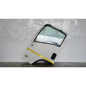 LEFT FRONT DOOR ISUZU NPR used