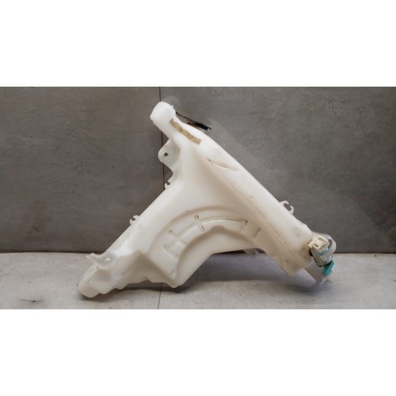 ISUZU WASHER RESERVOIRS  ISUZU NPR used