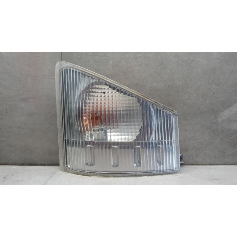 ISUZU RIGHT FRONT INDICATORS  ISUZU NPR used