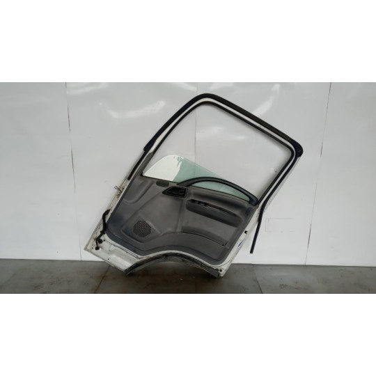 RIGHT FRONT DOOR  ISUZU NPR used