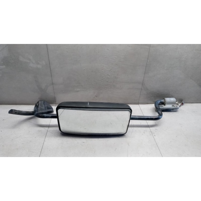 ISUZU RIGHT ELETRIC REAR-VIEW MIRROR  ISUZU NPR used
