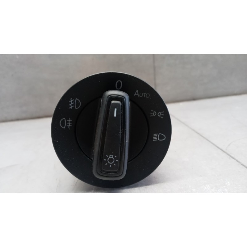 VOLKSWAGEN BLOCK LOGHTS  VOLKSWAGEN Polo 2021> used