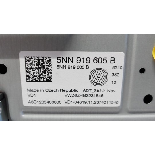 VARIOUS DISPLAY  VOLKSWAGEN Polo 2021> used