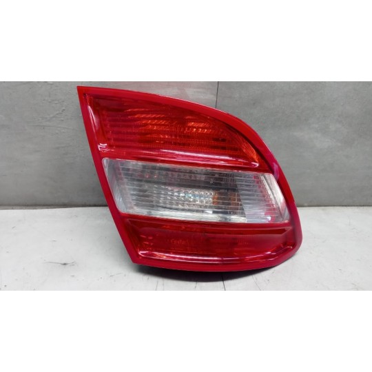 FARO POSTERIORE ESTERNO SINISTRO MERCEDES-BENZ Classe C (W204) 2007>2011 usato