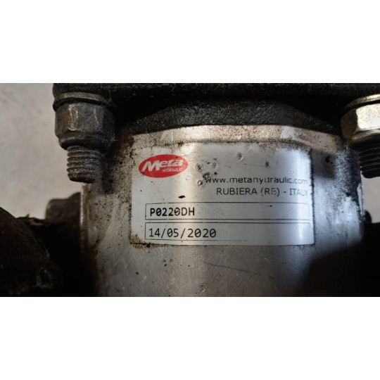 HYDRAULIC PUMP  ISUZU NPR used