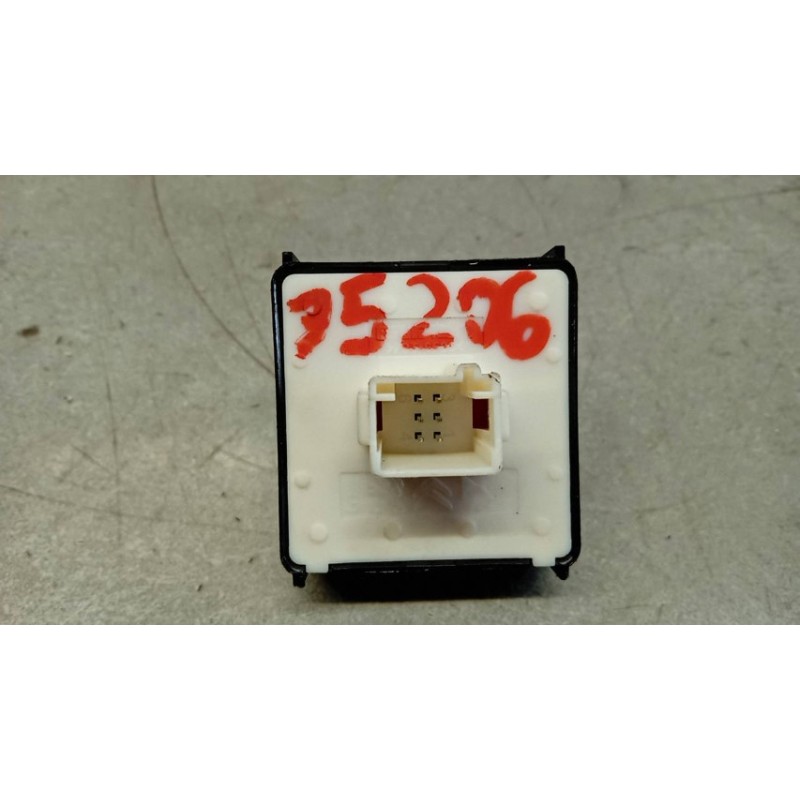 CITROEN INTERRUTTORI E PULSANTI ALZAVETRI CITROEN C3 2020> usato