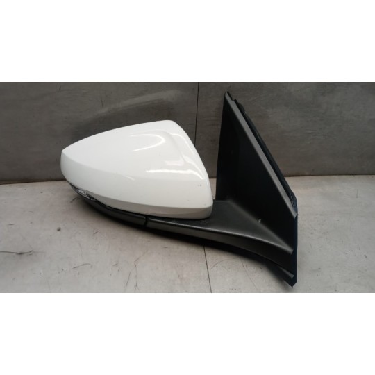 RIGHT ELETRIC REAR-VIEW MIRROR  VOLKSWAGEN Polo 2021> used