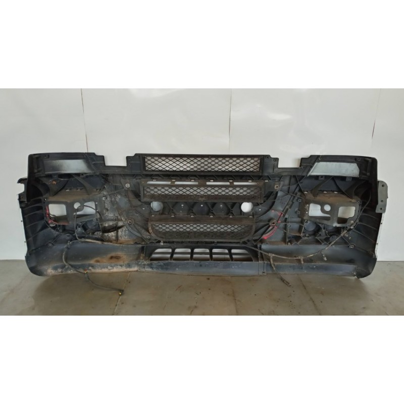 IVECO PARAURTI ANTERIORE IVECO Stralis 2007>2013 usato
