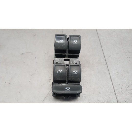 INTERRUTTORI E PULSANTI ALZAVETRI VOLKSWAGEN Polo 2021> usato