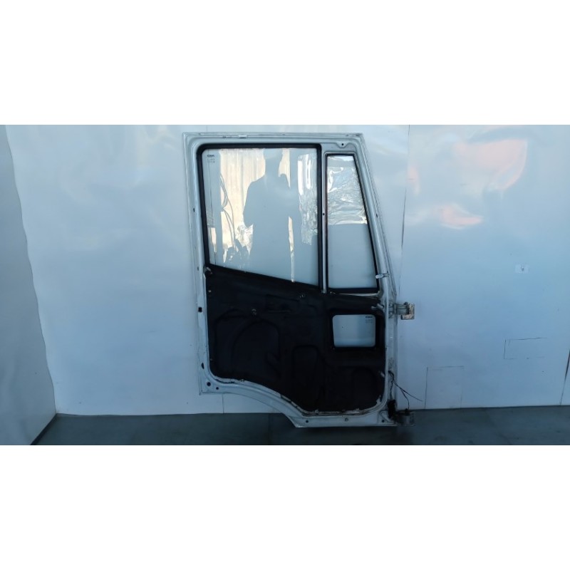 IVECO PORTA ANTERIORE SINISTRA IVECO EUROCARGO 2000>2005  usato