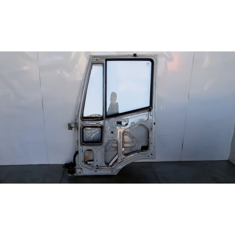 IVECO PORTA ANTERIORE DESTRA IVECO EUROCARGO 2000>2005  usato