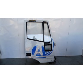 RIGHT FRONT DOOR  IVECO...