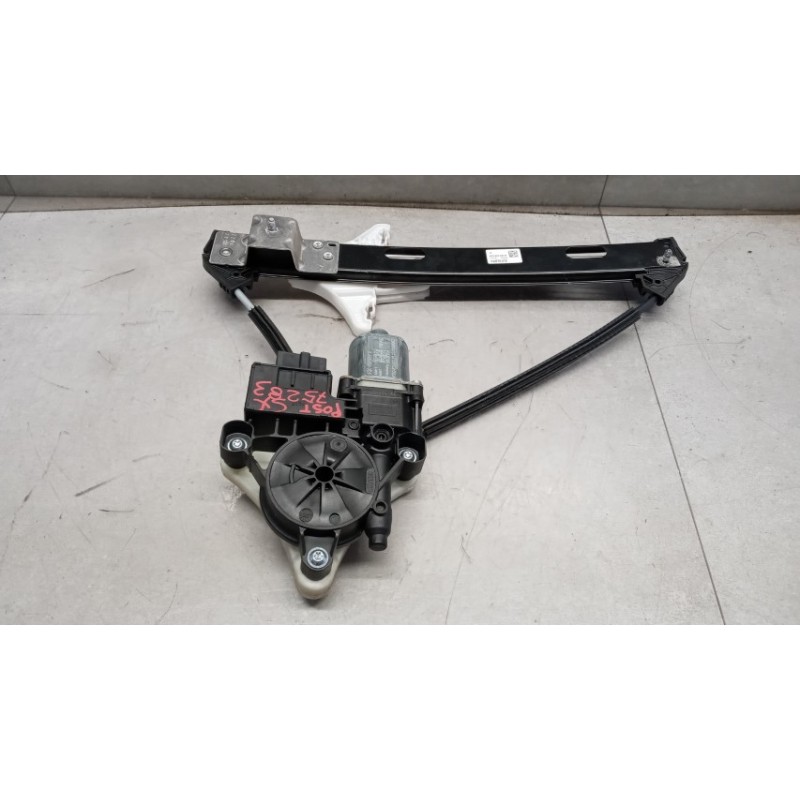 VOLKSWAGEN BACK LEFT POWERED WINDOWS  VOLKSWAGEN Polo 2021> used