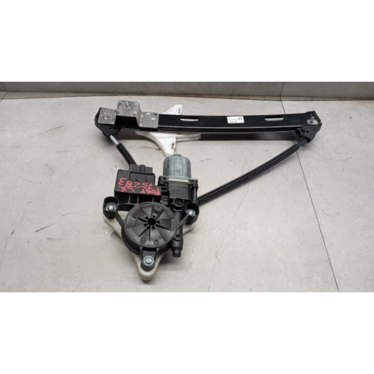 BACK LEFT POWERED WINDOWS  VOLKSWAGEN Polo 2021> used