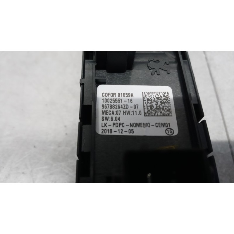 CITROEN INTERRUTTORI E PULSANTI ALZAVETRI CITROEN C3 Aircross 2017>2021 usato