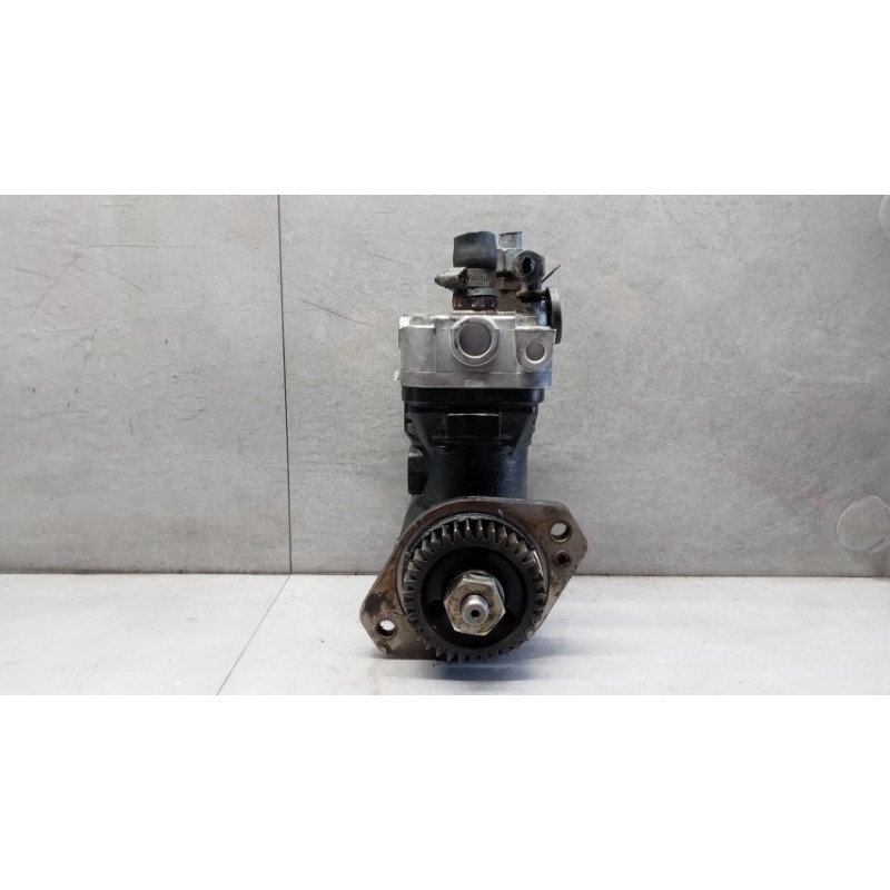 IVECO COMPRESSORE ARIA FRENI IVECO EUROCARGO 2000>2005  usato