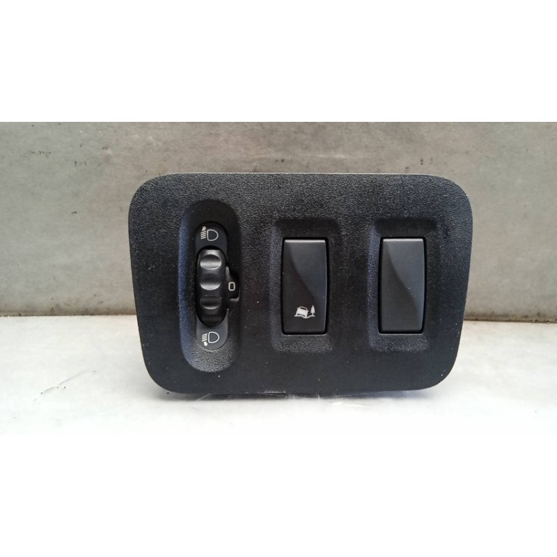 NISSAN Van INTERRUTTORI E PULSANTI DEVIO NISSAN Van NV400 2011> usato