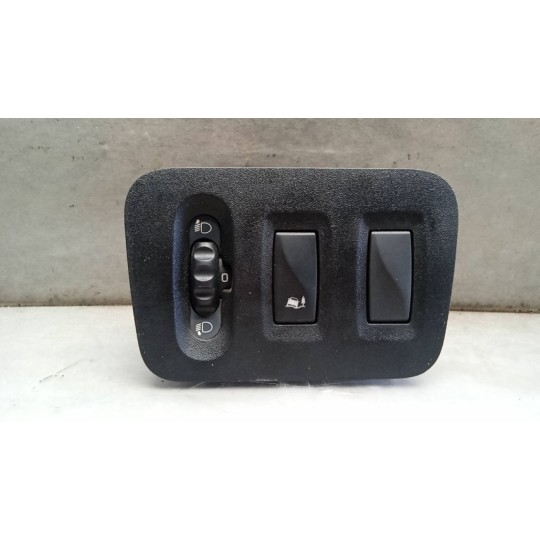 INTERRUTTORI E PULSANTI DEVIO NISSAN Van NV400 2011> usato