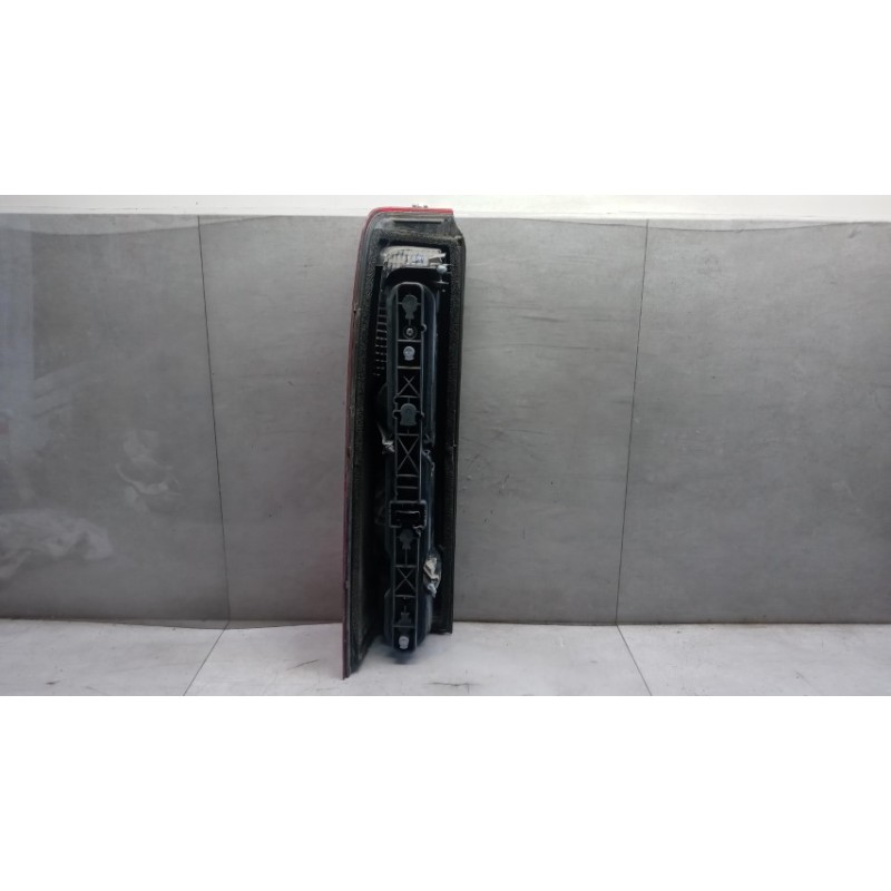 NISSAN Van RIGHT REAR LIGHT NISSAN Van NV400 2011> used