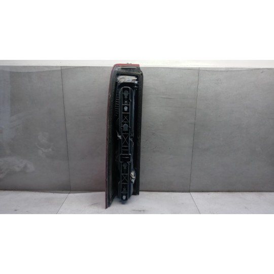 RIGHT REAR LIGHT NISSAN Van NV400 2011> used