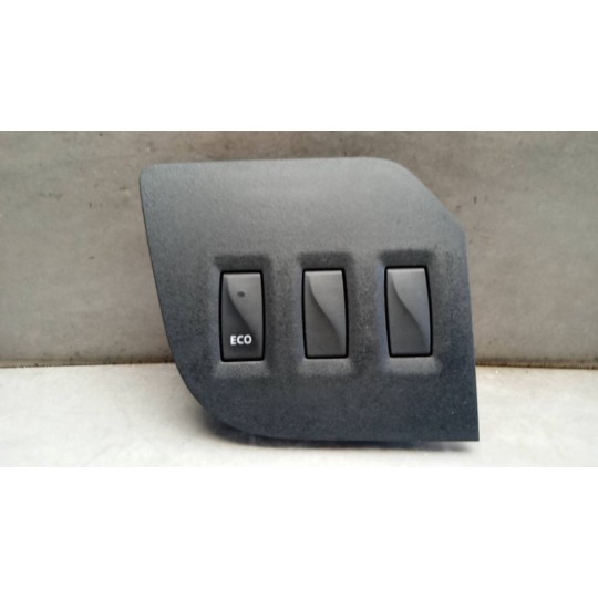 INTERRUTTORI E PULSANTI ABITACOLO NISSAN Van NV400 2011> usato