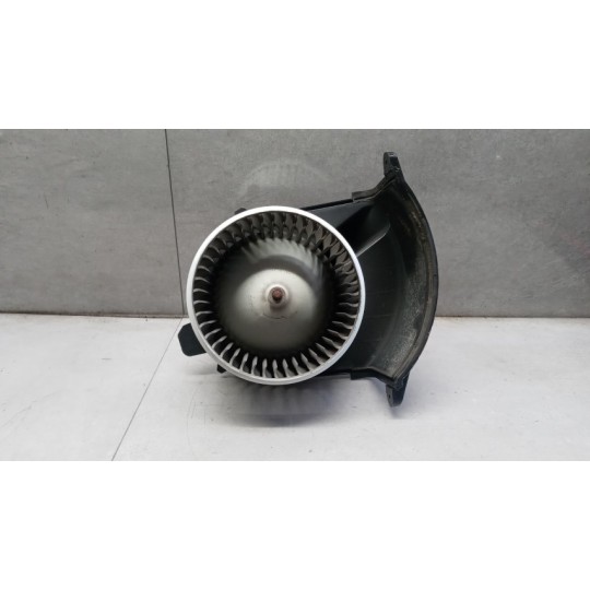 INTERNAL FUN MOTOR  NISSAN Van NV400 2011> used