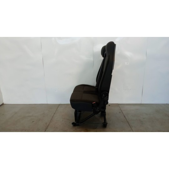 FRONT SEATS NISSAN Van NV400 2011> used