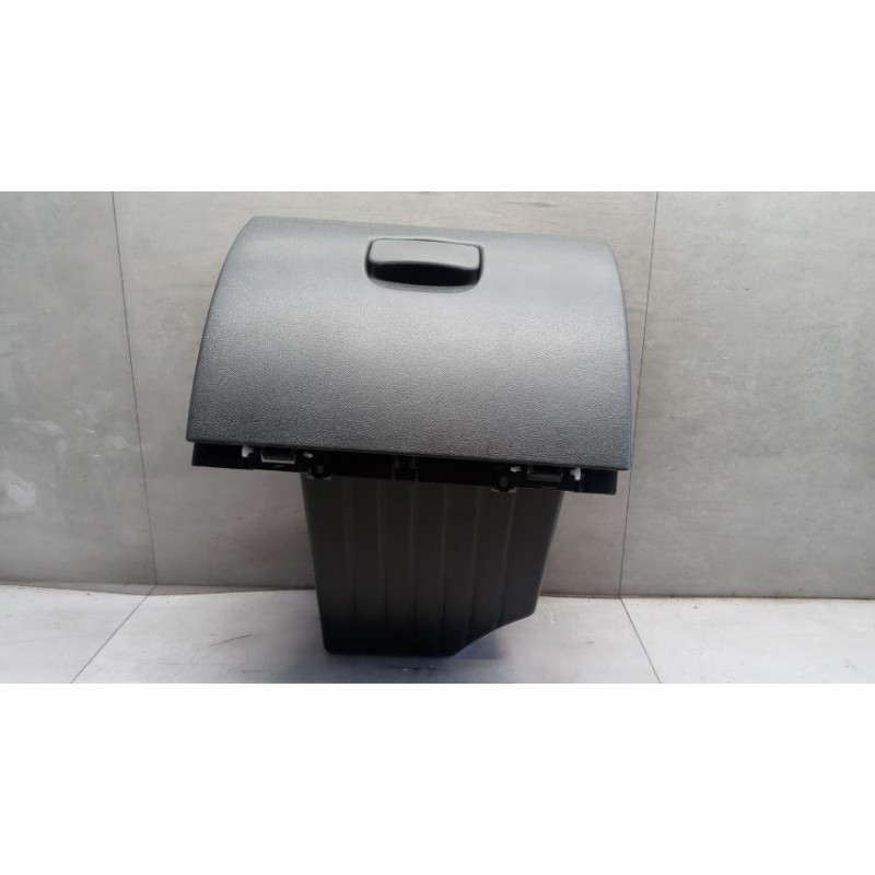 NISSAN Van GLOVEBOX  NISSAN Van NV400 2011> used